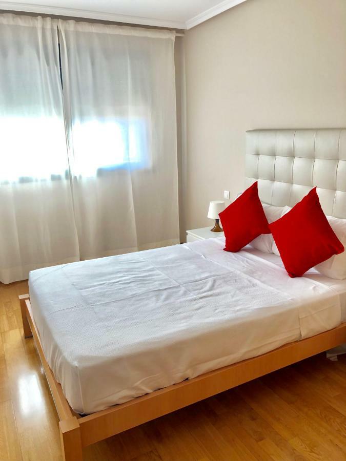 New Apartments Airport Ifema Мадрид Экстерьер фото